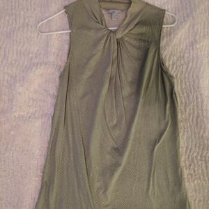 Old Navy Olive Green Sleeveless Tank Top